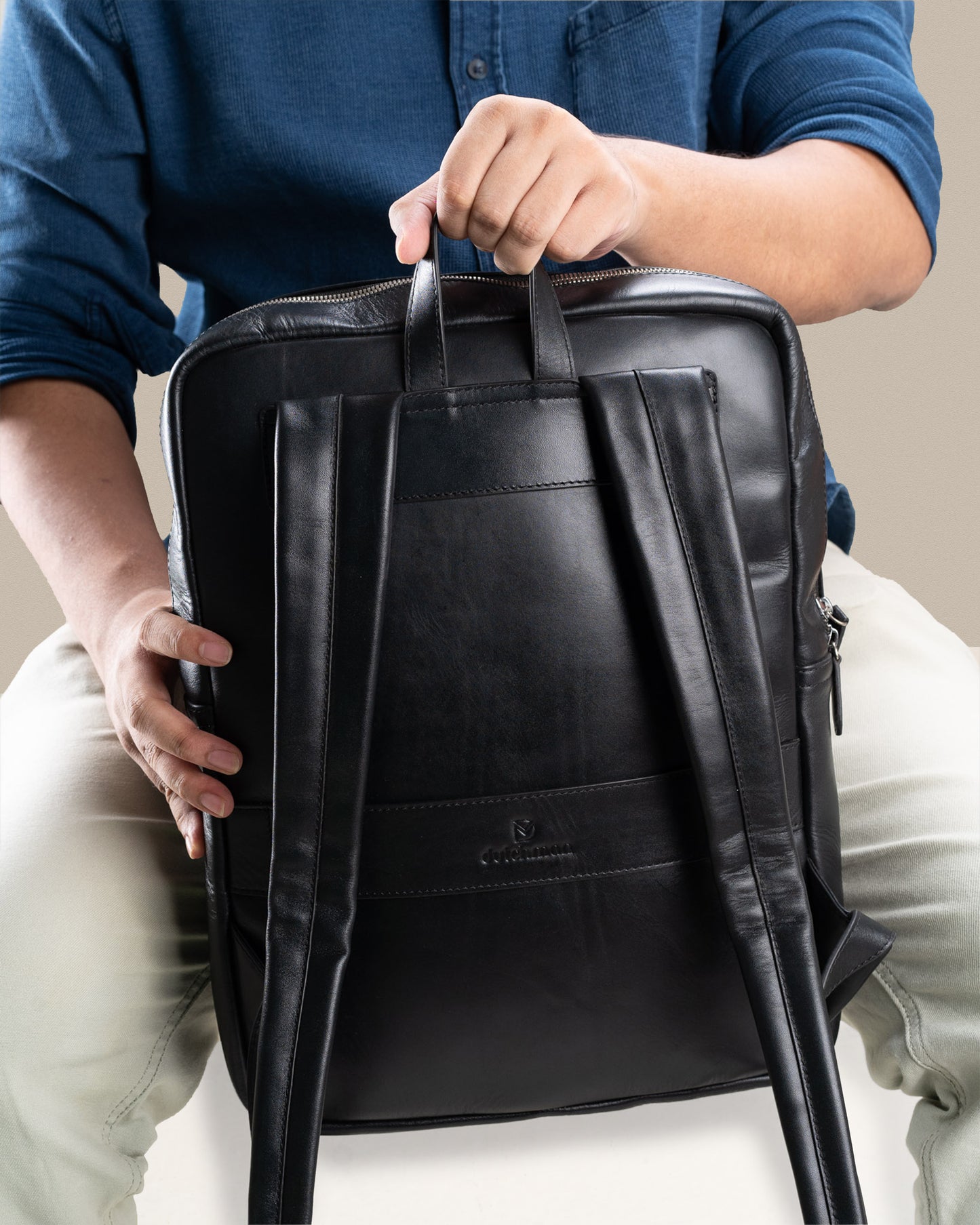 Carbon : Executive Backpack (Black)