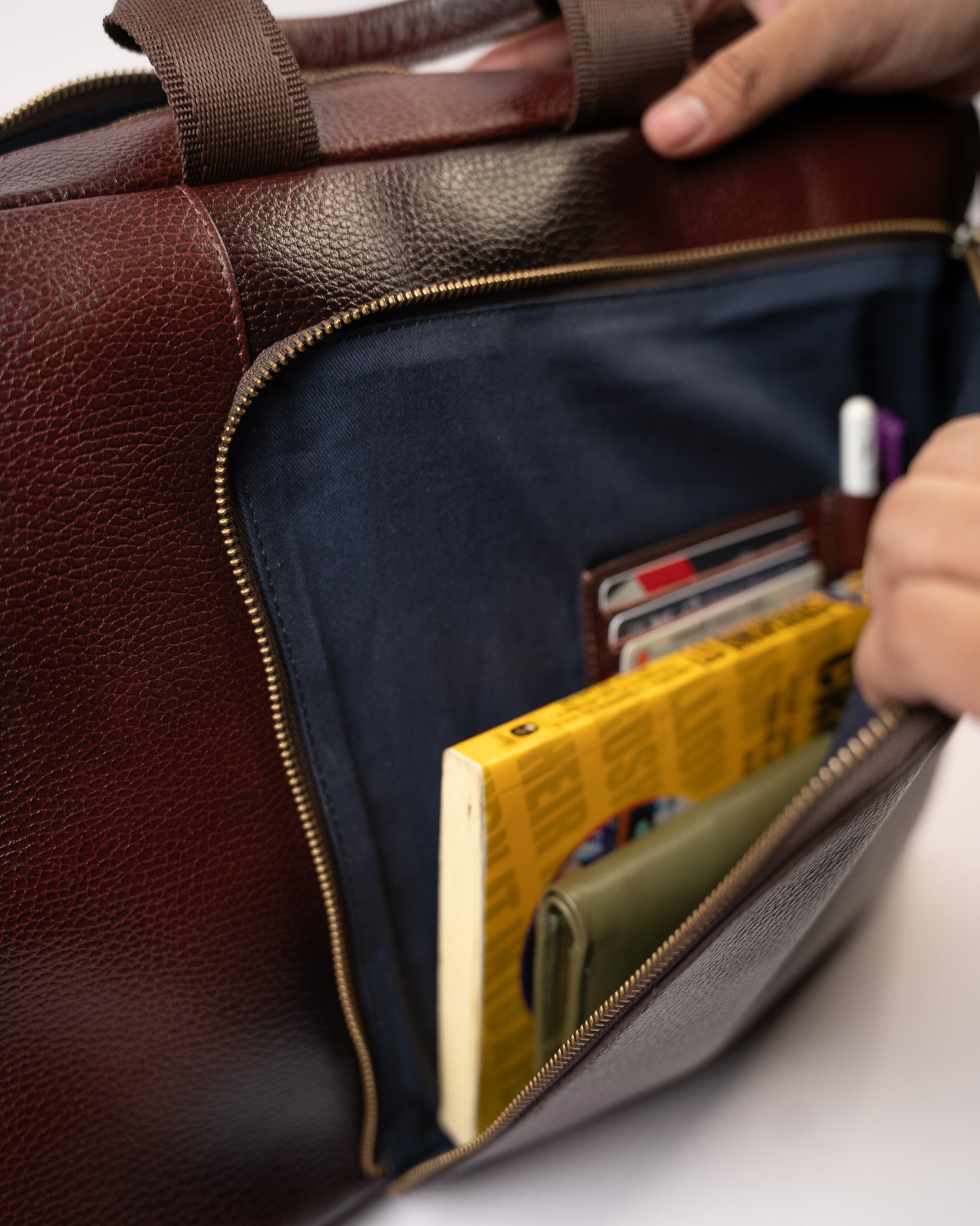 The Morphe Convertible Bag By Dutchman ( Backpack + Executive Bag )