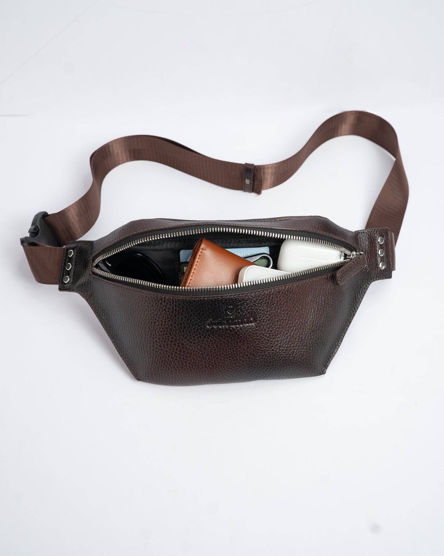 The Vault - Premium Fannypack By Dutchman ( Oxred )